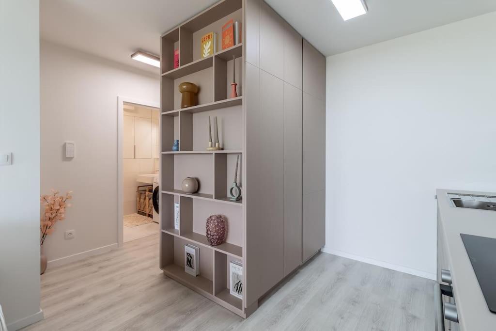 Cozy Apartment Near City Centrum And Bratislava Airport Exterior foto