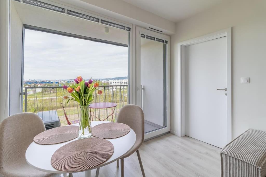 Cozy Apartment Near City Centrum And Bratislava Airport Exterior foto